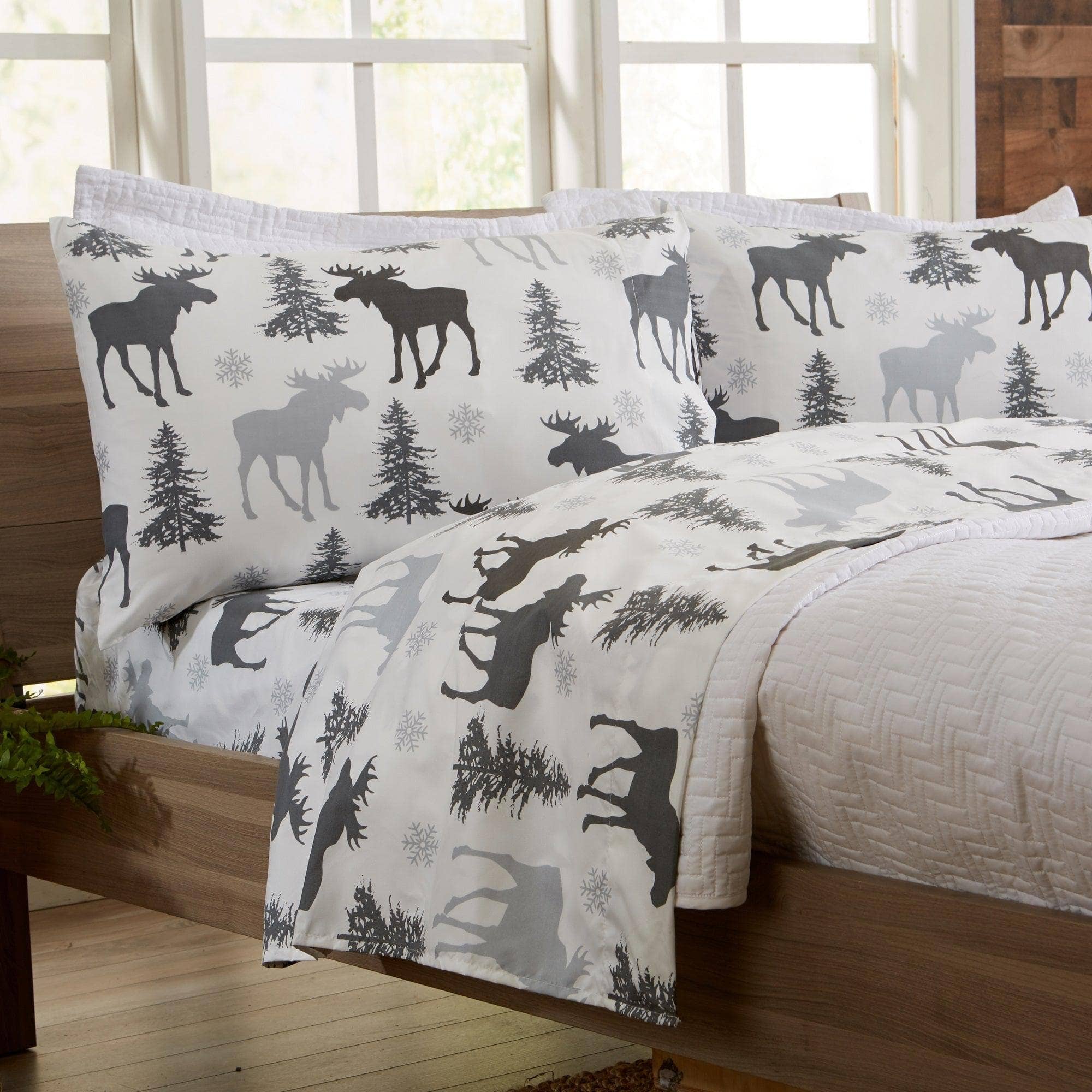 4-Piece Lodge Microfiber Sheet - Mountain Ridge Collection: King / Moose