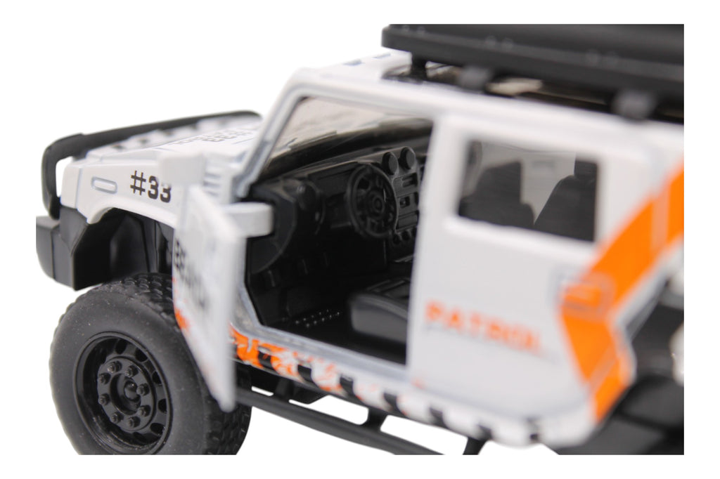 Pull Back Metal Off-Road SUV- White